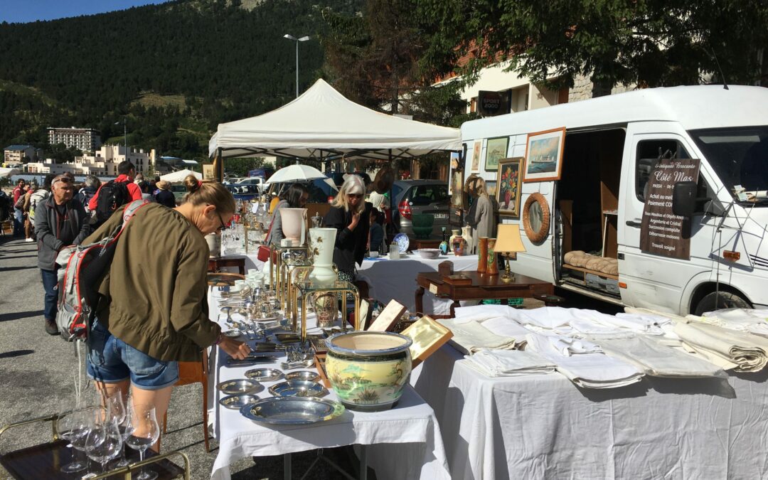 SALON DES ANTIQUAIRES